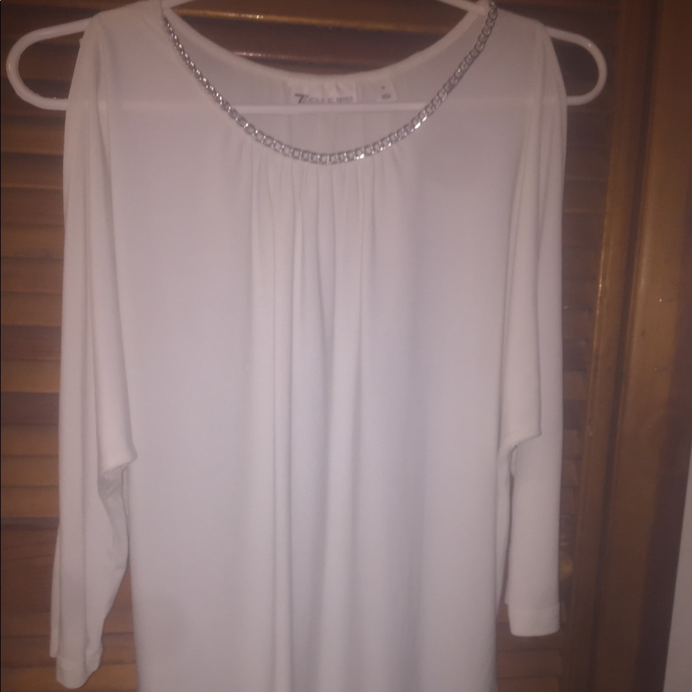 White off shoulder NY&Co blouse with silver chain